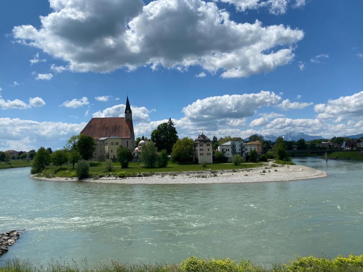 Ferienwohnung An Der Romantischen Salzachschleife Naehe Salzburg Laufen Exterior foto